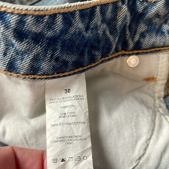 DYNAMITE High Waist Distressed Cutoff Shorts Medium Blue High Waist Frayed 30 - Picture 9 of 11